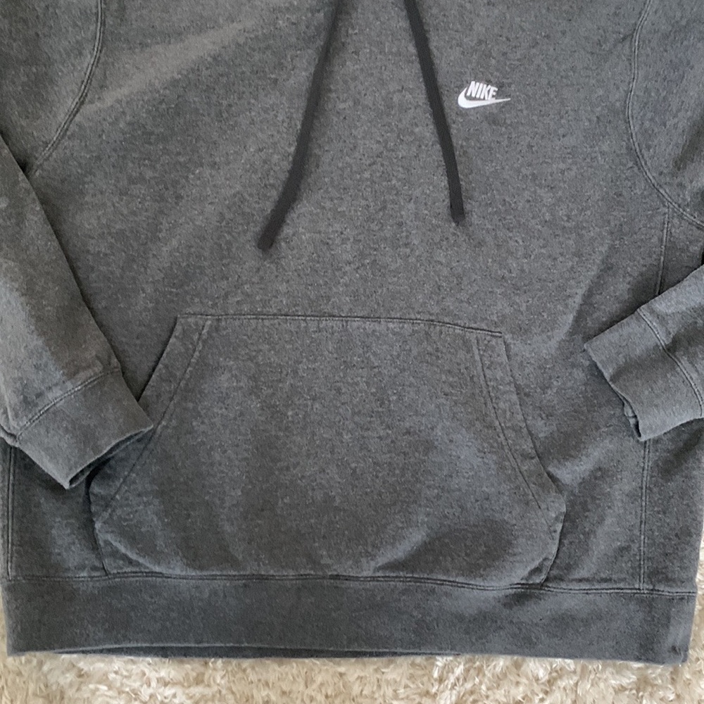 Men’s Nike solo swoosh hoodie - Picture 2 of 8